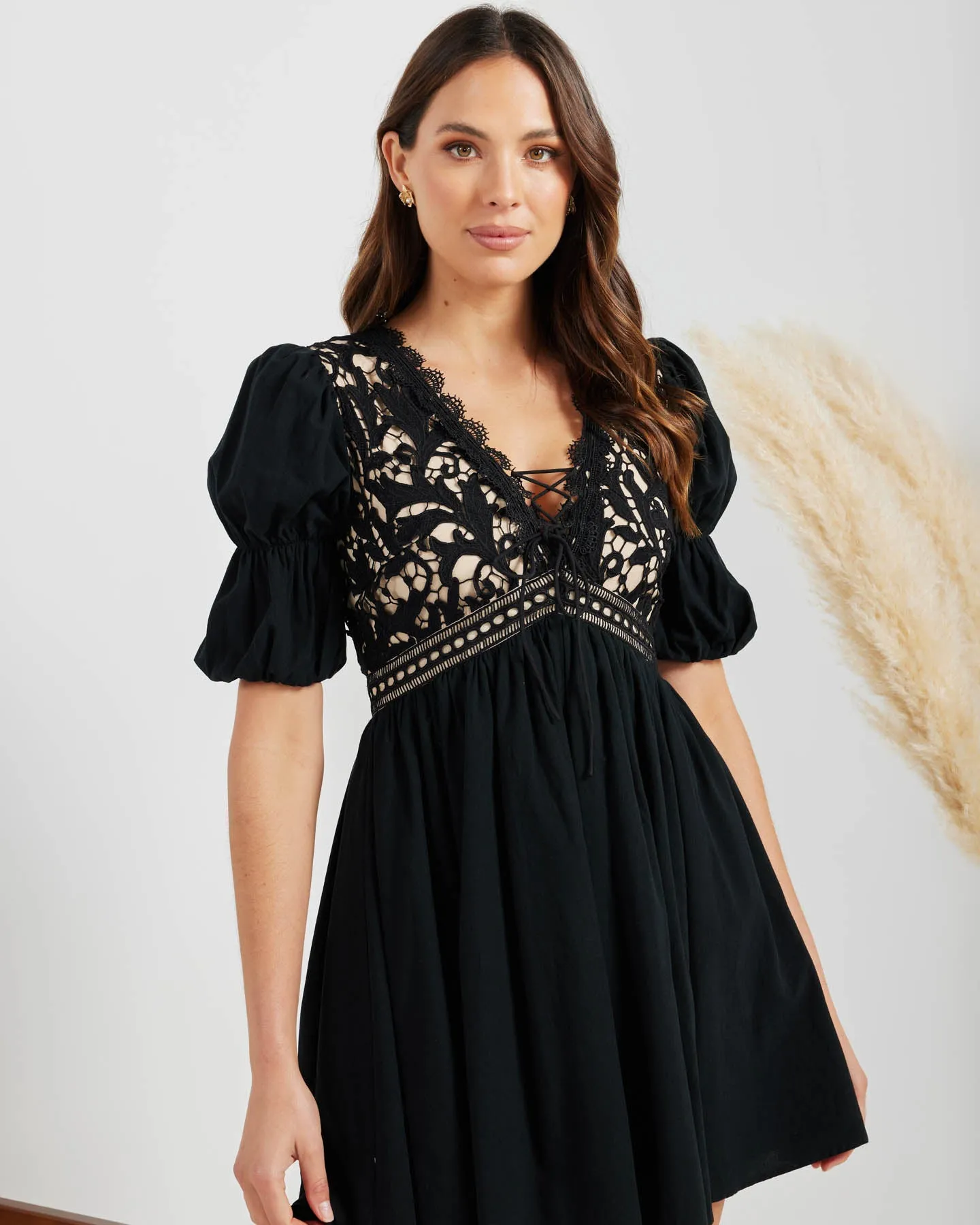 Almalis Dress-Black