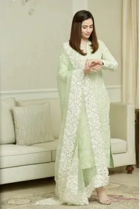 Bareeze D#30 Pista Embroidered Three Piece Lawn Collection