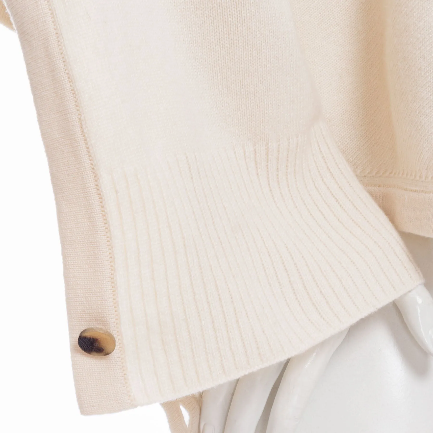 Luxurious Cream Cashmere Crop Poncho Top for Stylish Women